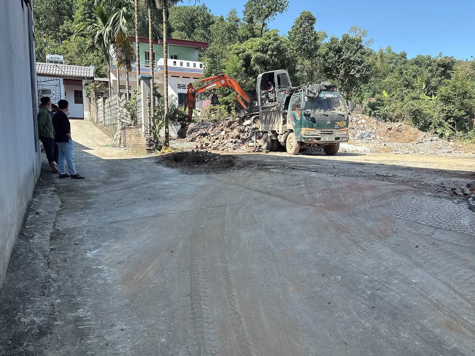 Đất nền Du Tràng, Bắc Ninh lưng tựa núi, đường xe tải