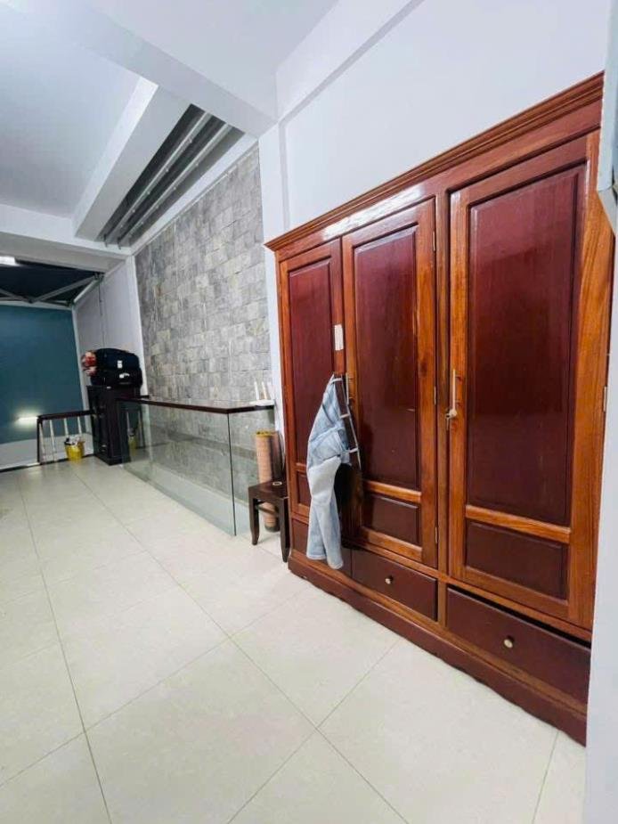 Nhà 2 tầng kiệt 6 Tam Thai, 86,8m2, 3 phòng ngủ, gara ô tô giá 2,6 tỷ