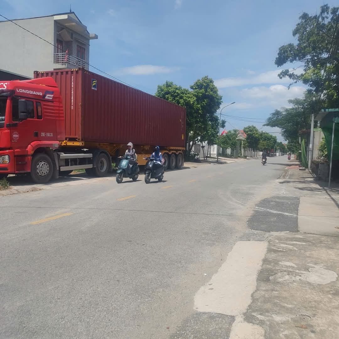 Bán nhà mặt phố kinh doanh tại Hồng Lạc, Thanh Hà, Hải Dương