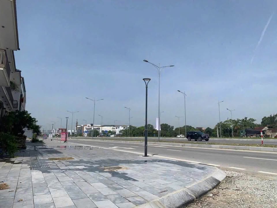 Bán đất 95m2 cạnh đường 72m, thành phố Vinh, Nghệ An