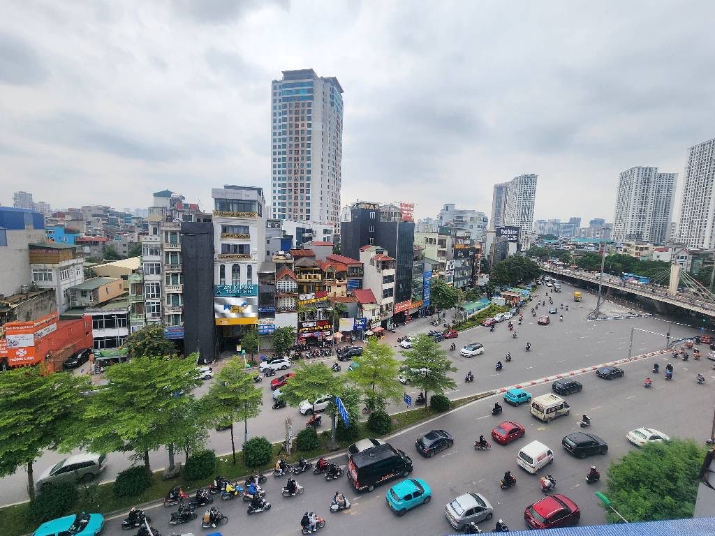 Nhà phân lô Ngã Tư Sở ô tô tránh, kinh doanh đỉnh cao