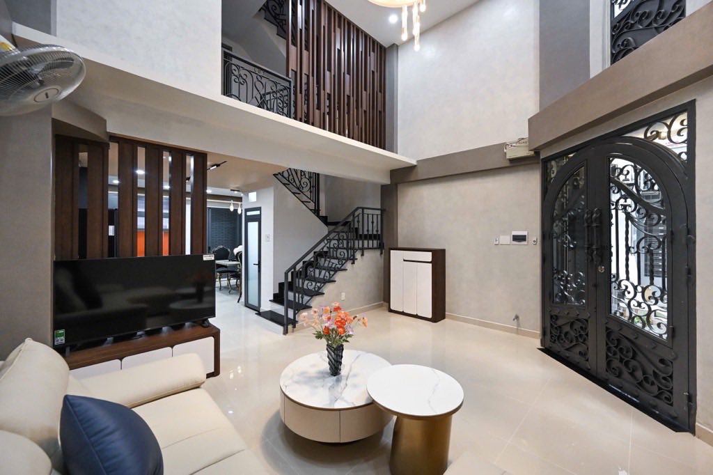 Nhà mới xây Lê Văn Sỹ, Quận 3, 5 tầng, 5 phòng ngủ, sân thượng, 8,9 tỷ