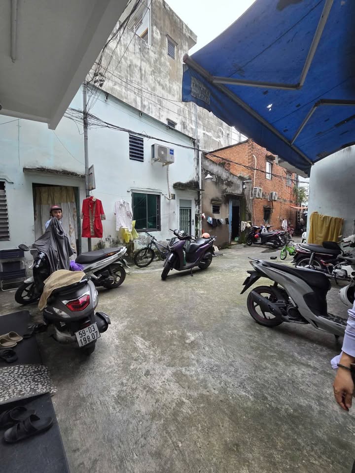 Nhà 3 tầng Tân Phú, ngay chợ Tân Hương, giá tốt 2,6 tỷ