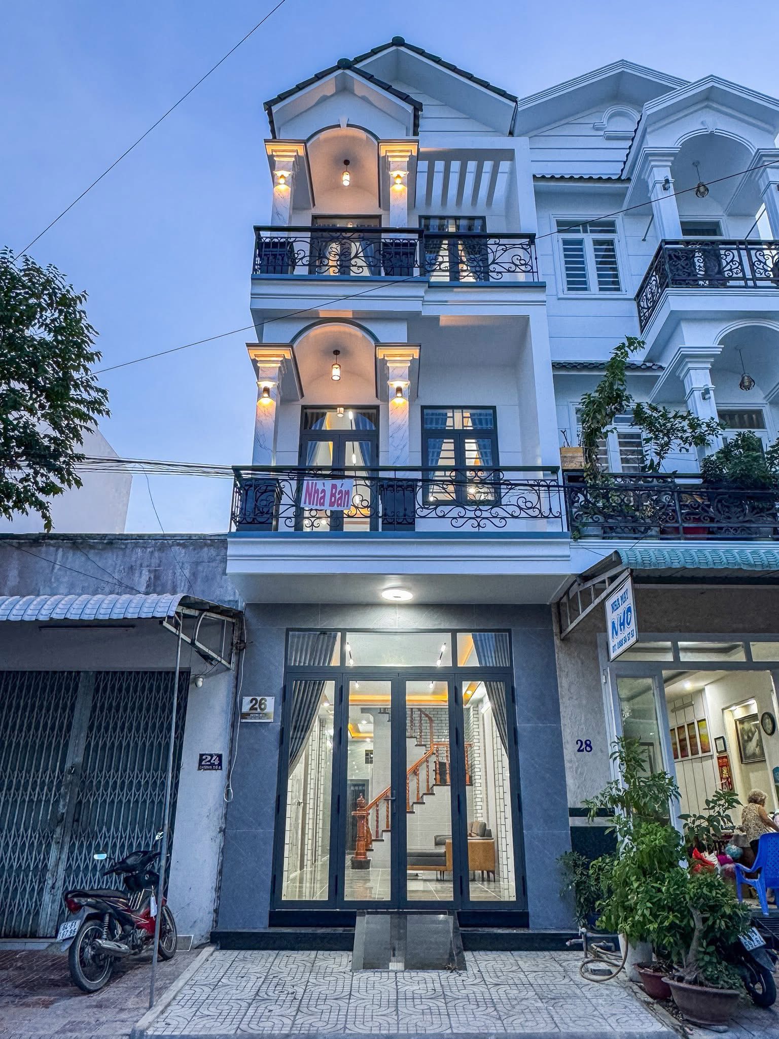 Nhà 3 tầng mới xây khu Đại học Y Dược, Cần Thơ - Sẵn sàng đón chủ mới