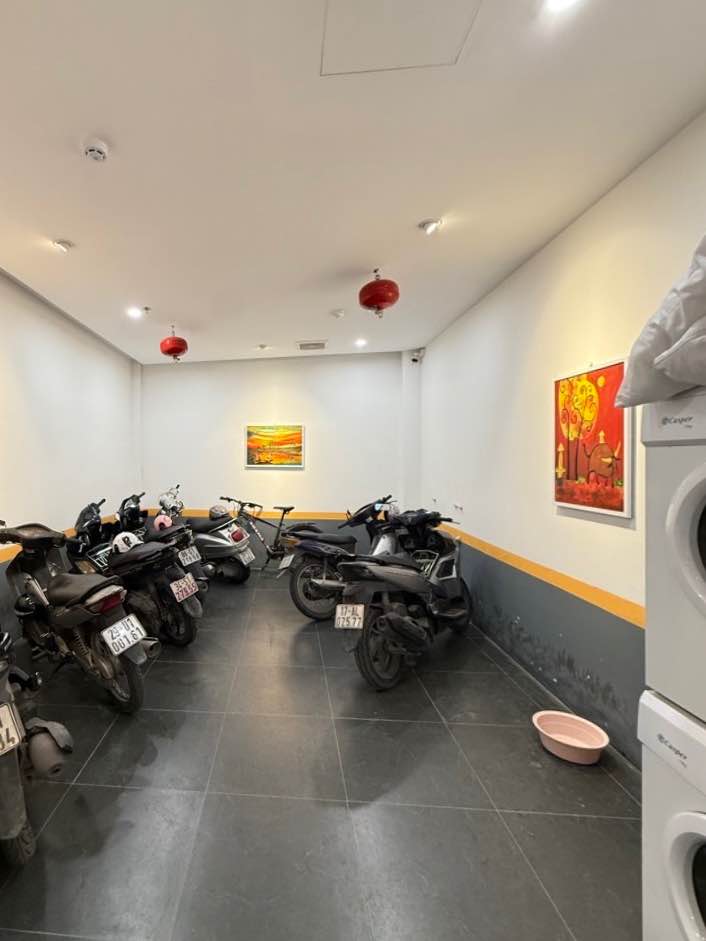 Siêu phẩm nhà đẹp tại Cầu Giấy, diện tích 50m2 xây 5 tầng, ngõ thông thoáng, ô tô đỗ cửa cực tiện lợi