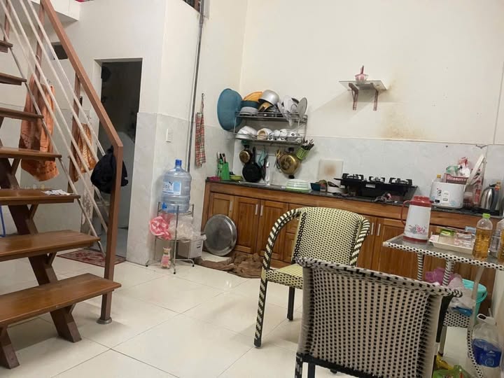 Nhà mê lửng đúc giá hời 3,5 tỷ gần mặt tiền Trương Định, Sơn Trà