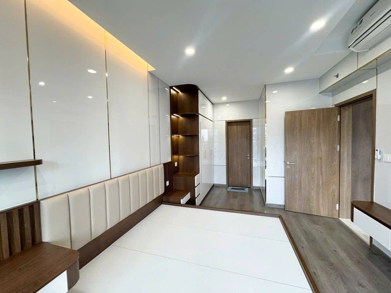 Chung cư 3 phòng Celadon City, 120m2, full nội thất cao cấp, gần Aeon Mall Tân Phú