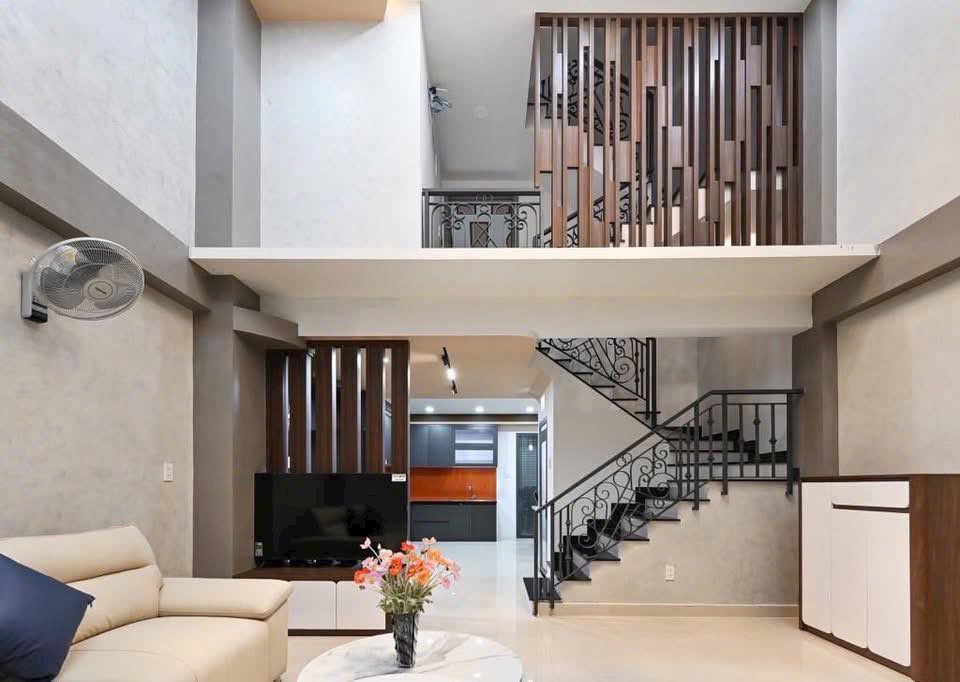 Nhà 5 tầng Lê Văn Sỹ, 55m², đẹp lung linh, full nội thất
