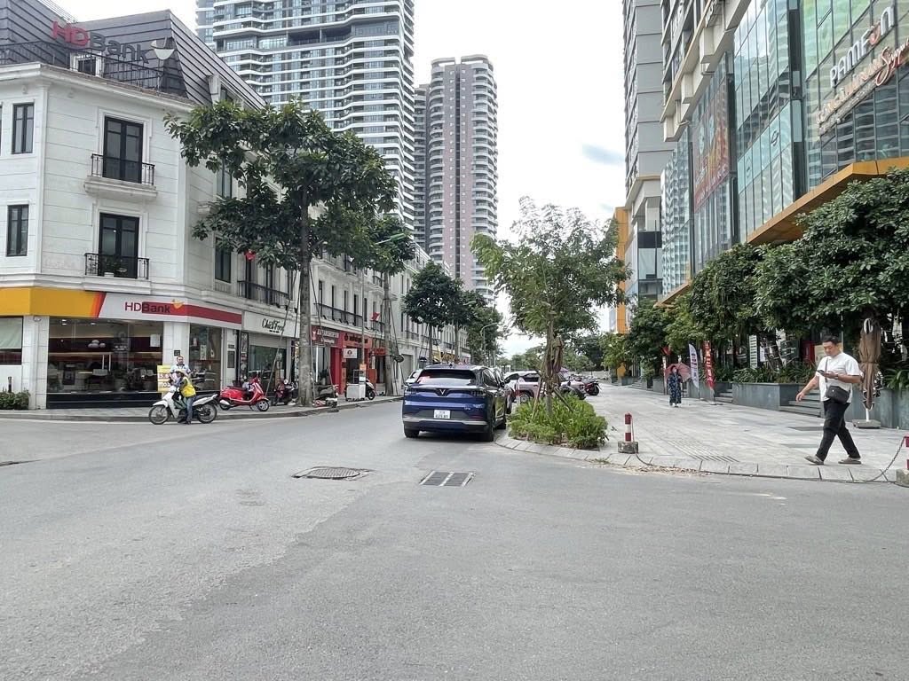 Biệt thự Ngoại Giao Đoàn 120m², 2 mặt tiền, kinh doanh đỉnh