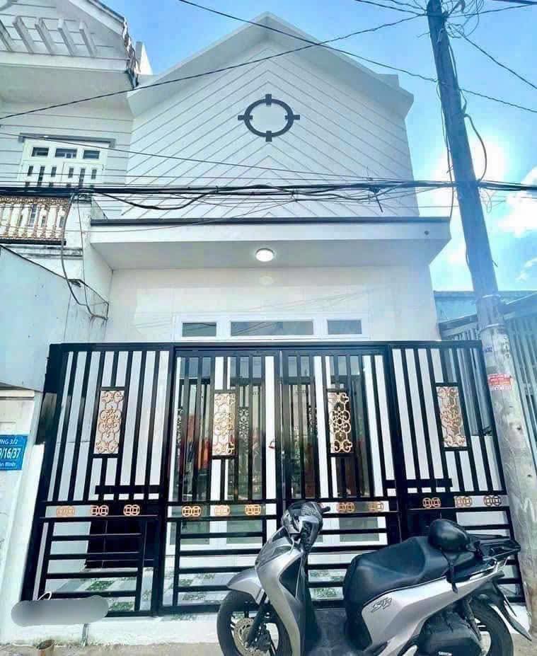 Nhà tọa lạc tại trung tâm sầm uất của thành phố Cần Thơ