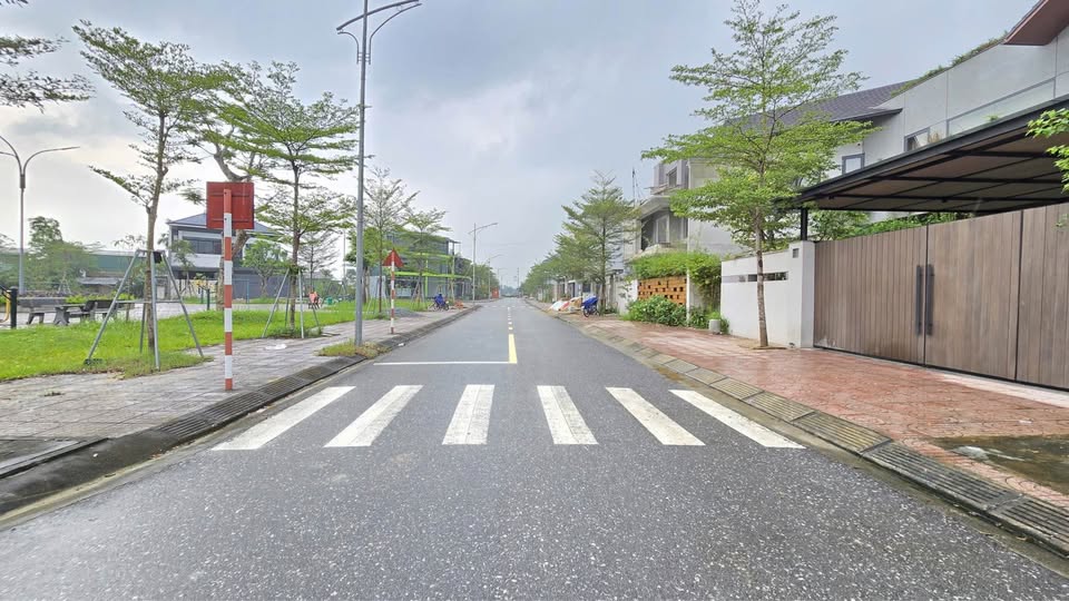 Đất trung tâm thành phố Vinh, 153m2 hướng đông nam, đường 12m, cơ hội vàng