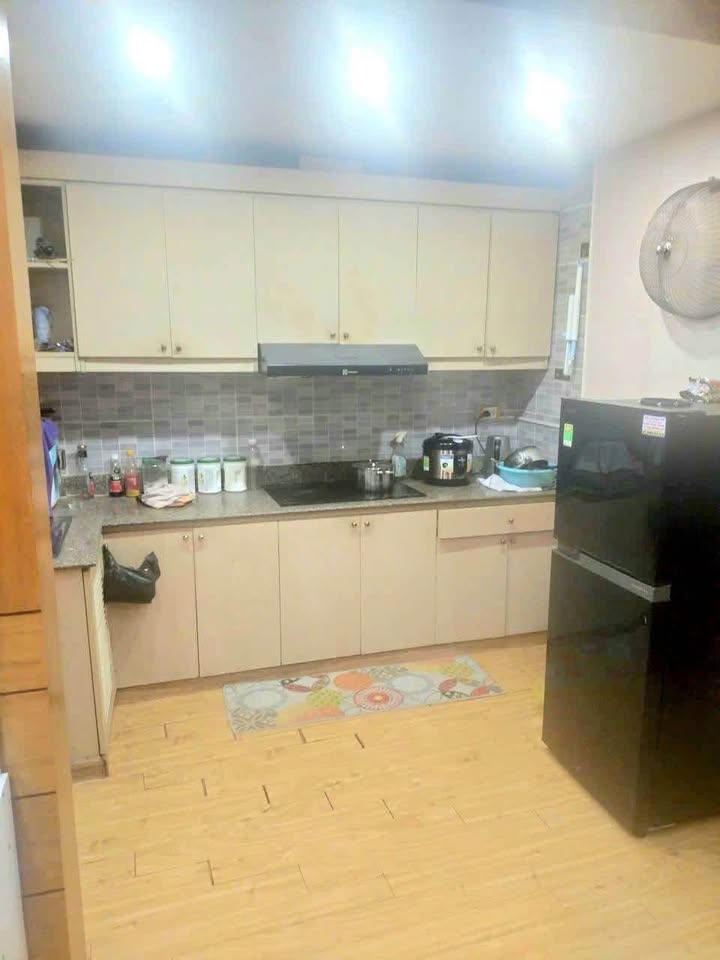 Nhà chung cư Bắc Sơn 51m2 gỗ xịn, đồ đạc đầy đủ, giá hời