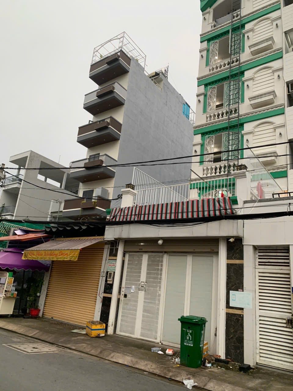 Bán nhà căn hộ dịch vụ mặt tiền 12m, x30m, 21 phòng, doanh thu 80 triệu/tháng, Quận 12