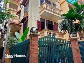 Tây Hồ biệt thự lô góc 120m2, sân vườn xanh mướt, ô tô vào nhà, ngõ thông, giá 27,5 tỷ