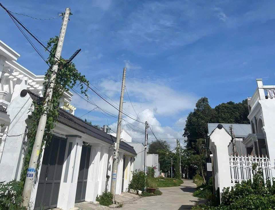 Bán nền đất thổ cư 100% tại nhánh nhựa đường Sơn Thông, Trà Vinh