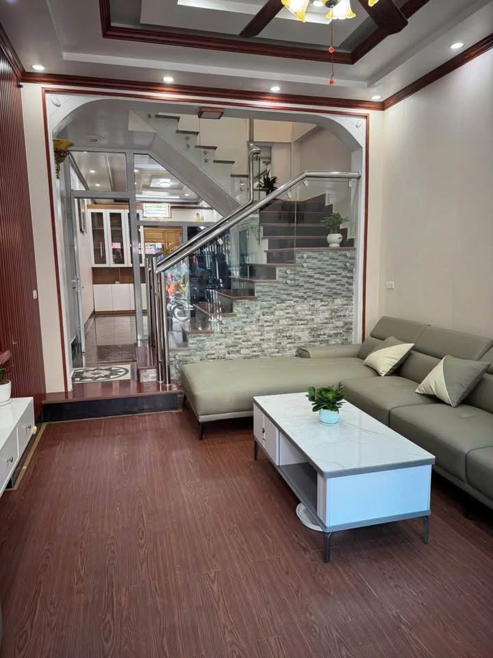 Nhà 3 tầng mặt đường Phan Huy Chú, Lạng Sơn