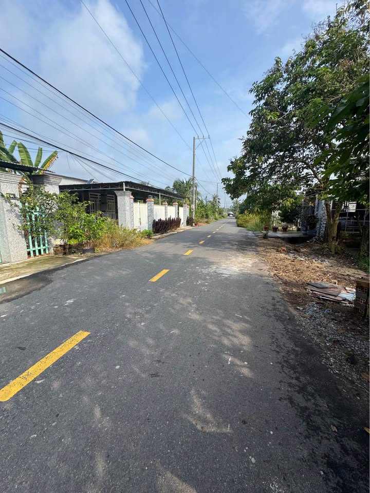 Đất vàng đồng Cỏ Đỏ, 5mx43m, đường 10m, giá hời 155 /m2