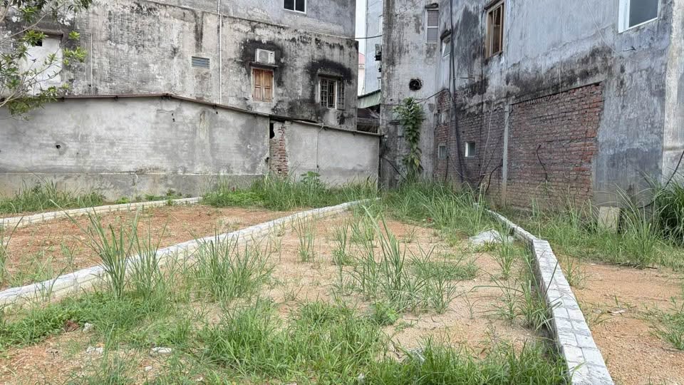 Đất Yên Bái, ơn 800 triệu, ôm trọn lô đất 78m2, cách quảng trường 500m