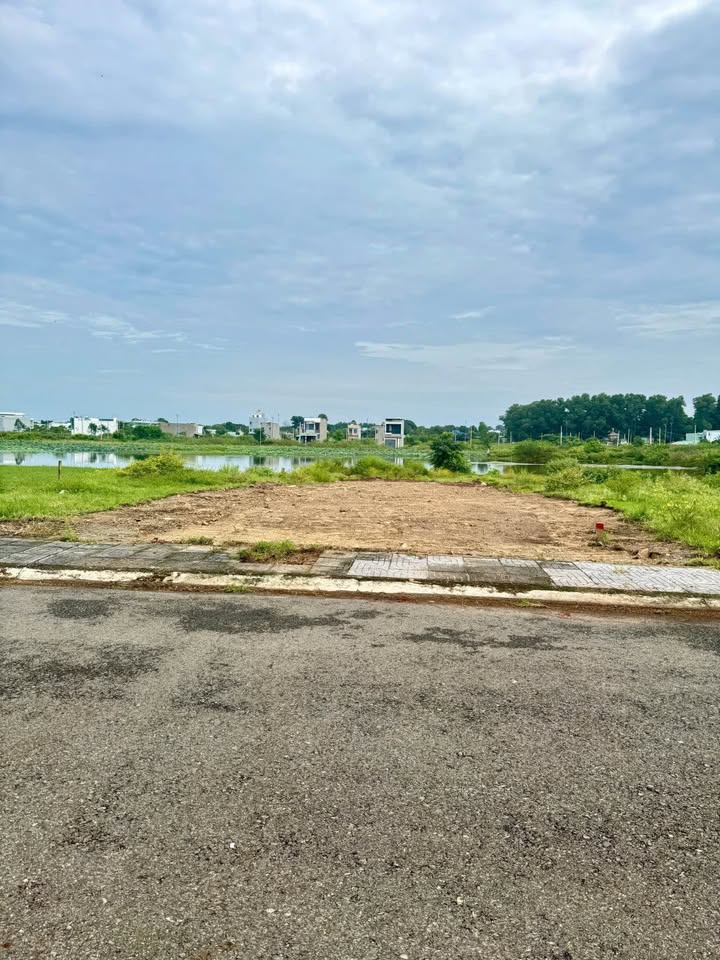 Bán đất khu dân cư Lan Anh 1, thành phố Bà Rịa, sổ hồng riêng, hướng Nam