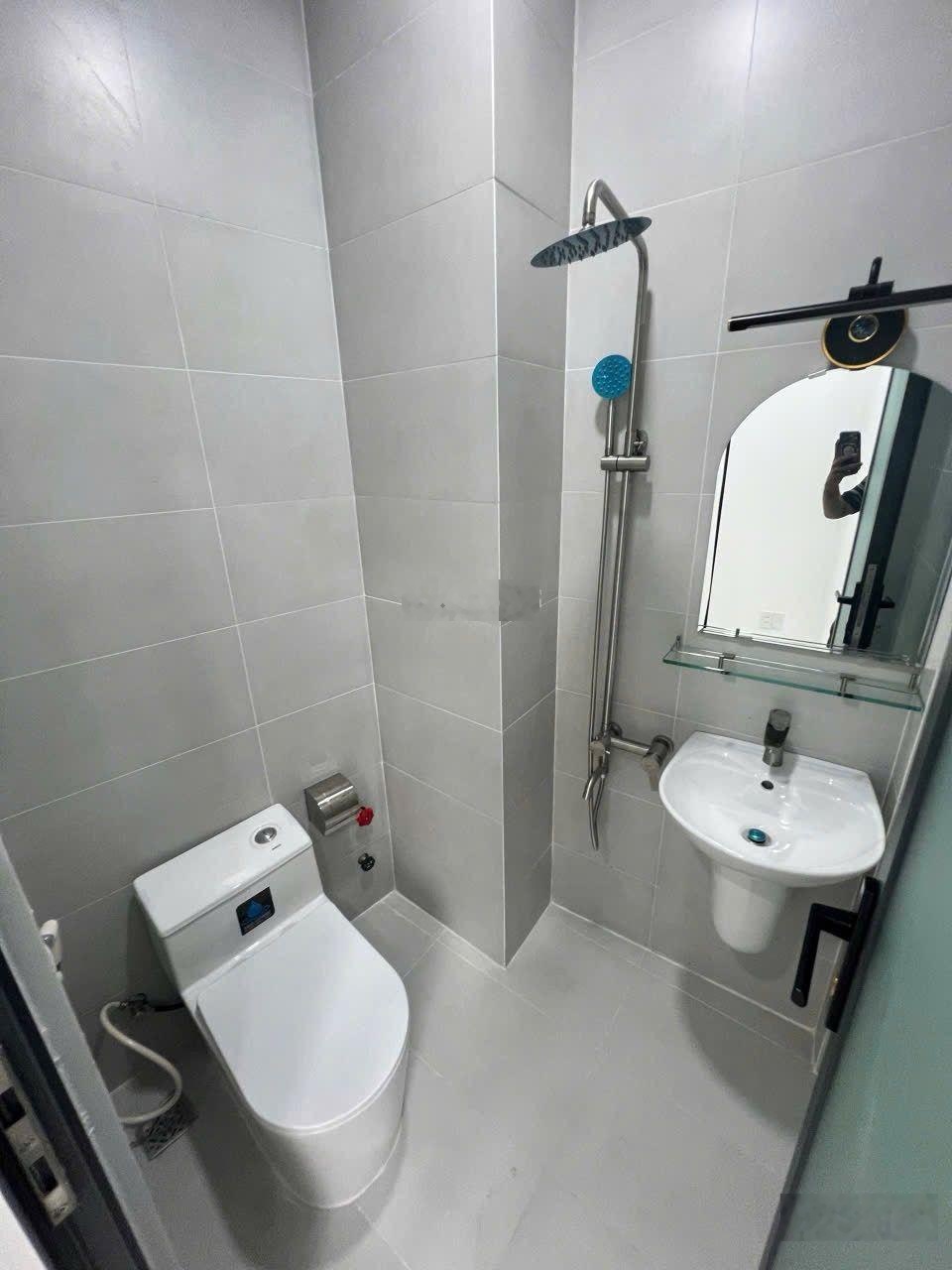 Nhà Đẹp Chỉ Việc Xách Vali Ở - 3 Tầng - 2 Phòng Ngủ - Hẻm Kinh Doanh Trung Tâm