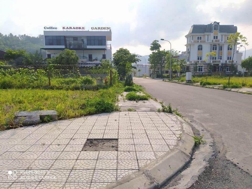 Đất Kỳ Sơn, Hòa Bình 90m² vuông vắn, sổ đỏ sẵn, giá nhỉnh 1 tỷ - Đầu tư hay ở, tùy bạn