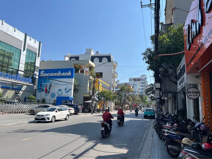 Siêu phẩm mặt tiền Trần Hưng Đạo, nhà 4 tầng kinh doanh đắc lợi, vị trí vàng khó tin