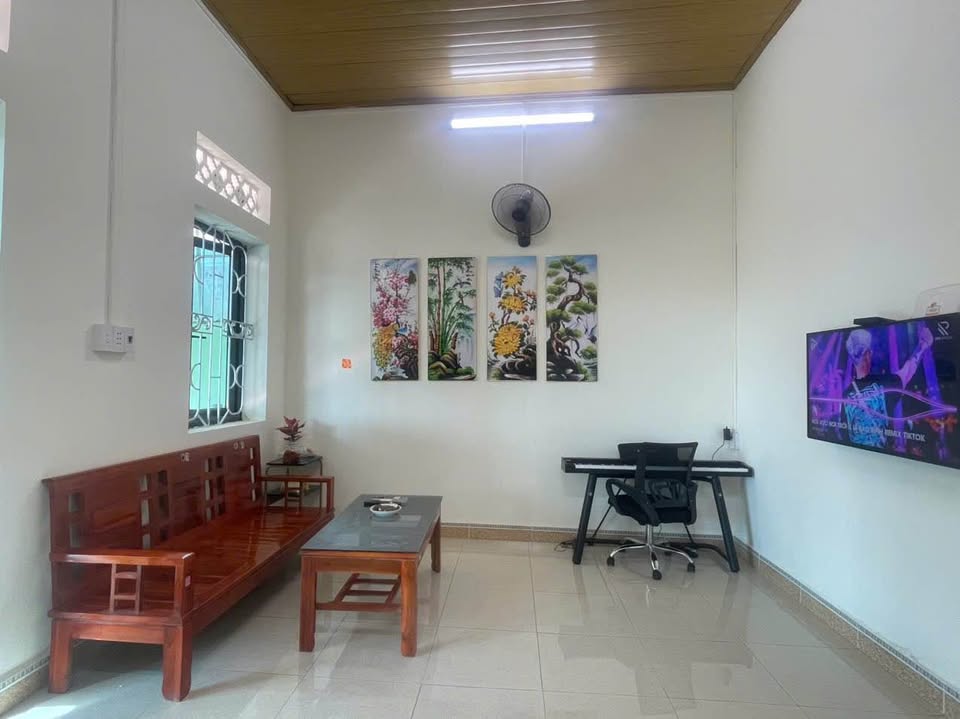 Nhà đẹp 88,8m² sổ đỏ sang tên ngay, chỉ xách vali về ở