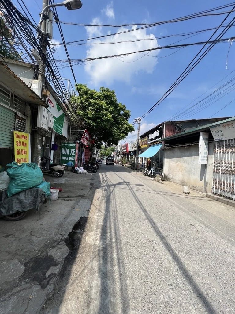 Nhà 52m² 7 tầng view Aeon Long Biên, full nội thất xịn sò