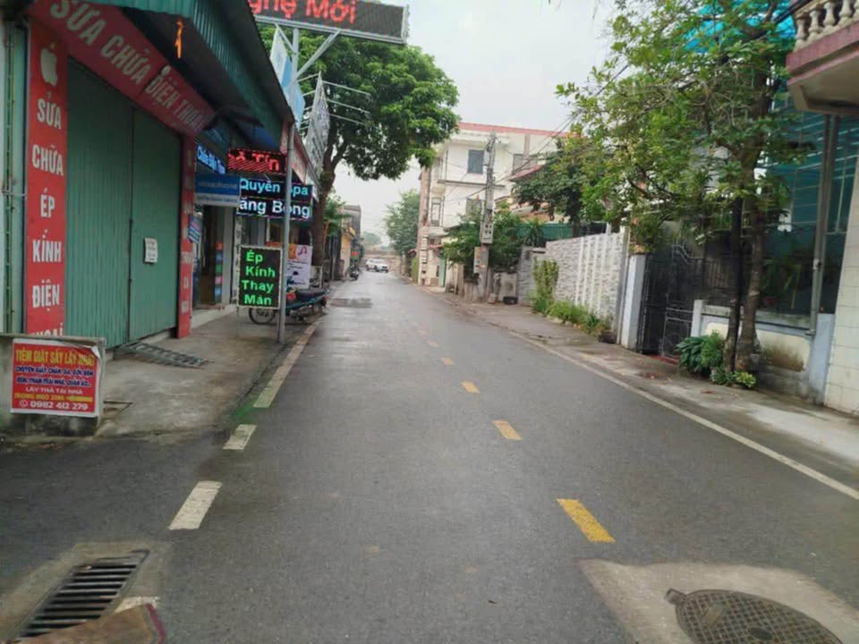 Đất vàng Bảo Khê mặt tiền rộng 6.78m, kinh doanh sầm uất, sổ đỏ vuông vắn