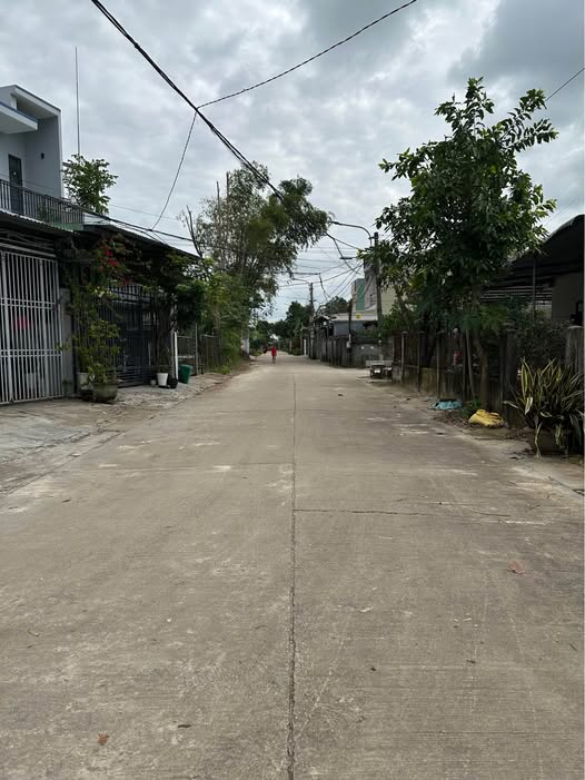 Đất vàng Tam Kỳ mặt tiền ô tô 7 chỗ, hướng Tây Nam, sổ đỏ sẵn sàng