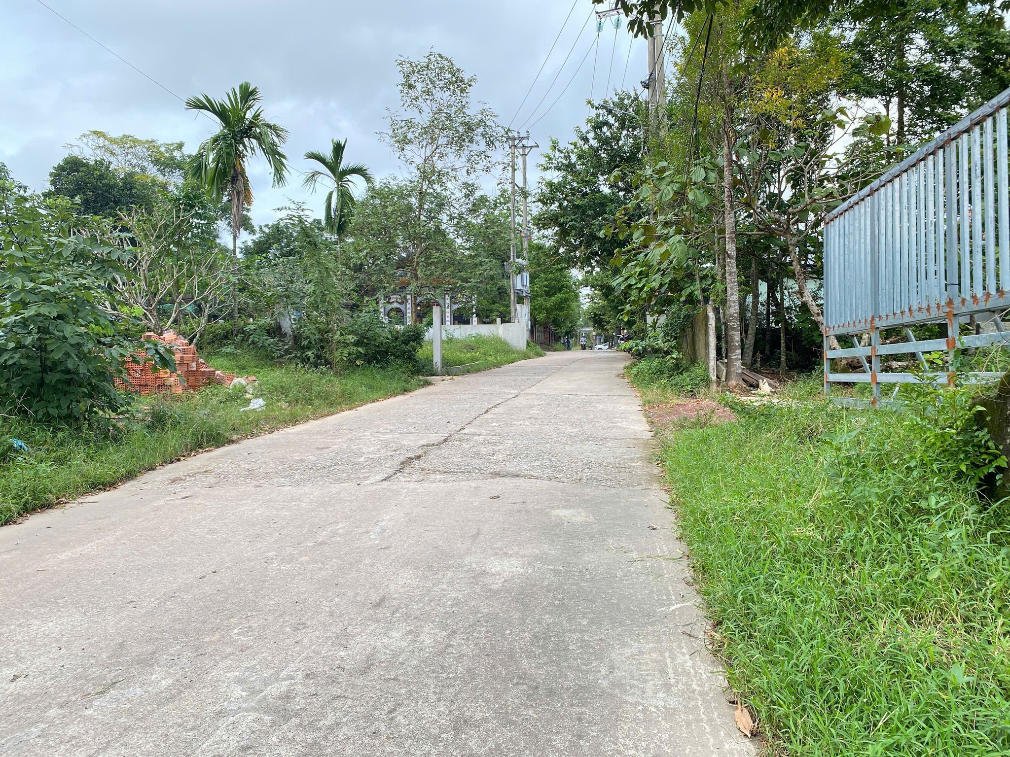 Bán đất mặt tiền đường Vũ Ngọc Phan, Huế - 100m2, hướng Đông Nam