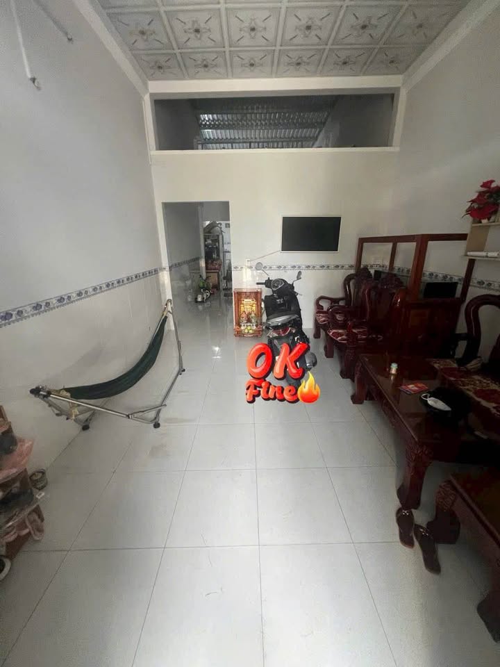 Nhà 4x15m, sổ hồng thổ cư, hướng Đông Bắc, giá 1.3 tỷ tại Cà Mau