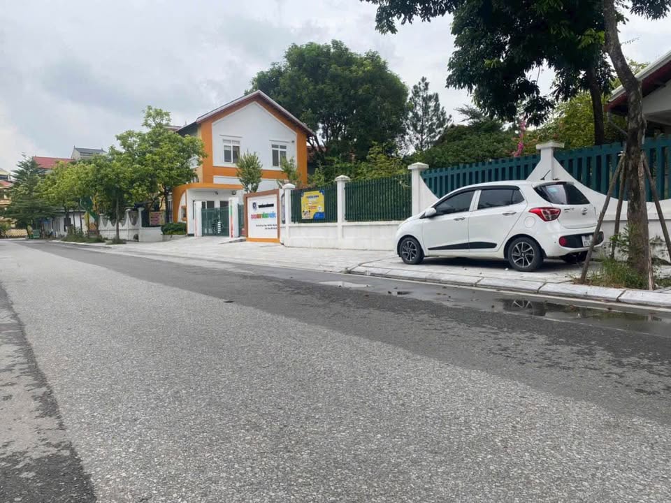 Chớp nhoáng lô đất vàng Đoàn Thị Điểm, Vĩnh Yên, tiện ích bủa vây, giá cực hời