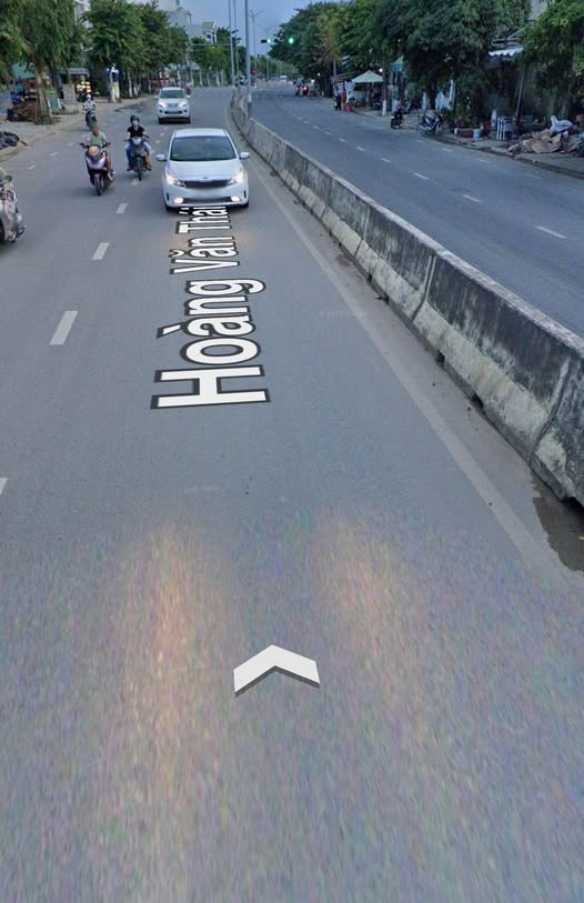 Đất mặt tiền đường Hoàng Văn Thái 30m, vị trí kinh doanh đỉnh, chỉ 4 tỷ