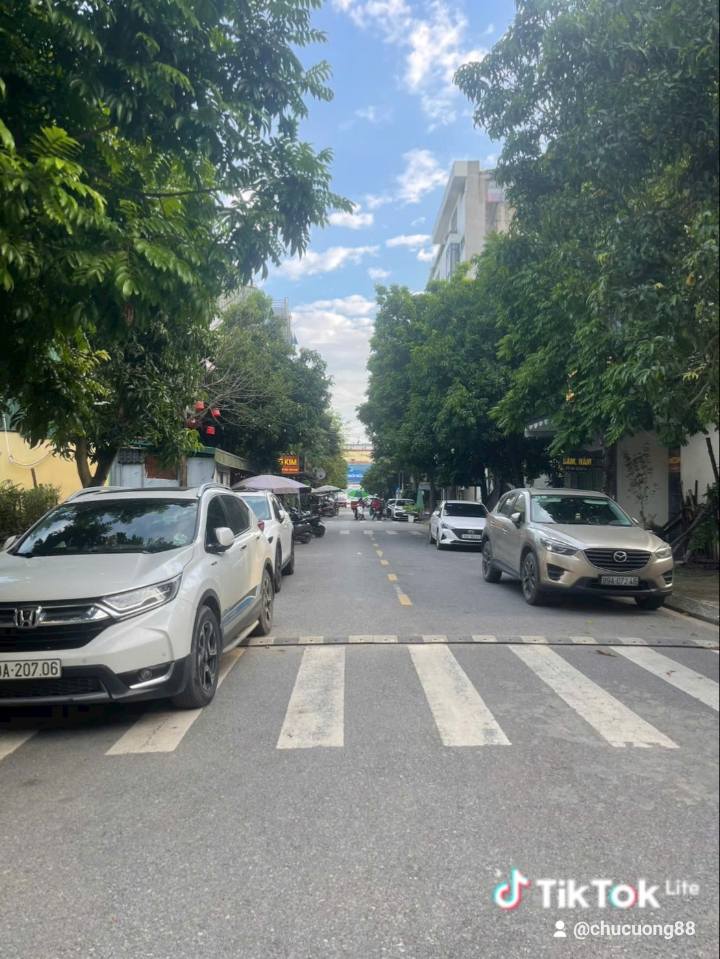 Nhà 3 tầng Phường Bần, Mỹ Hào cơ hội vàng kinh doanh, sổ đỏ trao tay