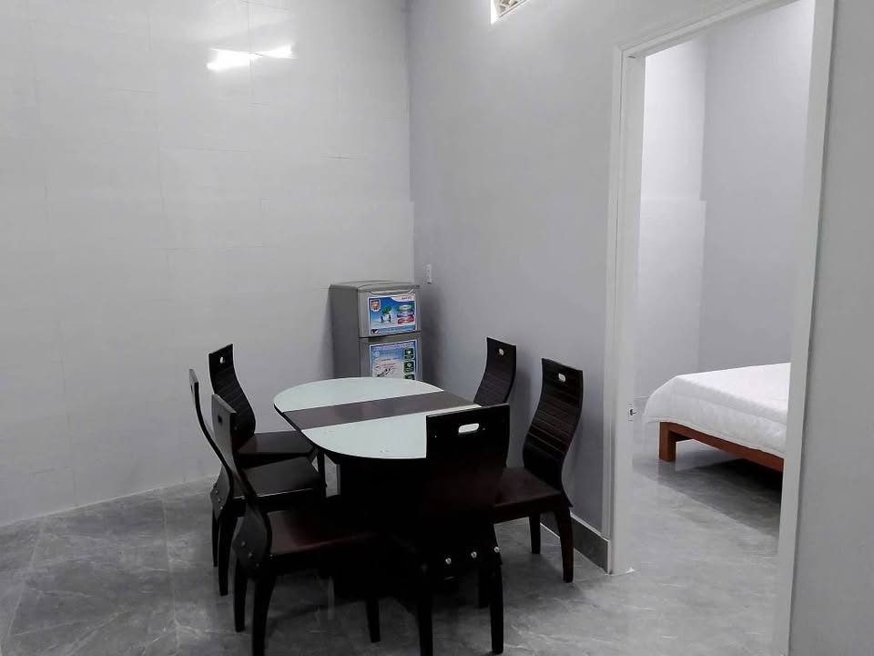 Nhà Đà Lạt 3 ngủ full nội thất, sân đậu xe, giá xinh 8.5 củ/tháng