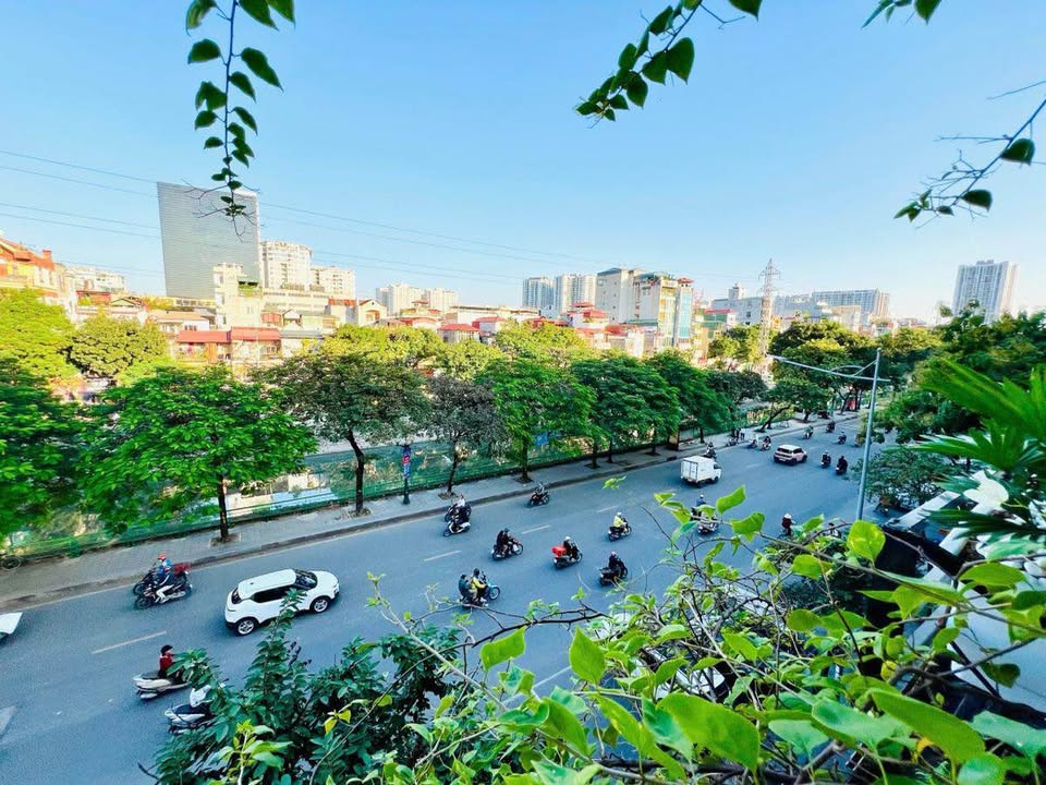 Tập thể đẹp phố Kim Ngưu, 90m² sử dụng, 2 mặt thoáng, ô tô đỗ chân cầu thang, 5.05 tỷ