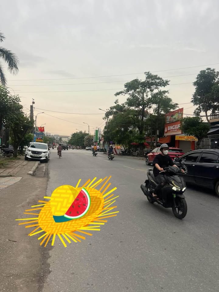 Nhà mặt đường 351 vừa ở vừa kinh doanh, tiền về như mơ