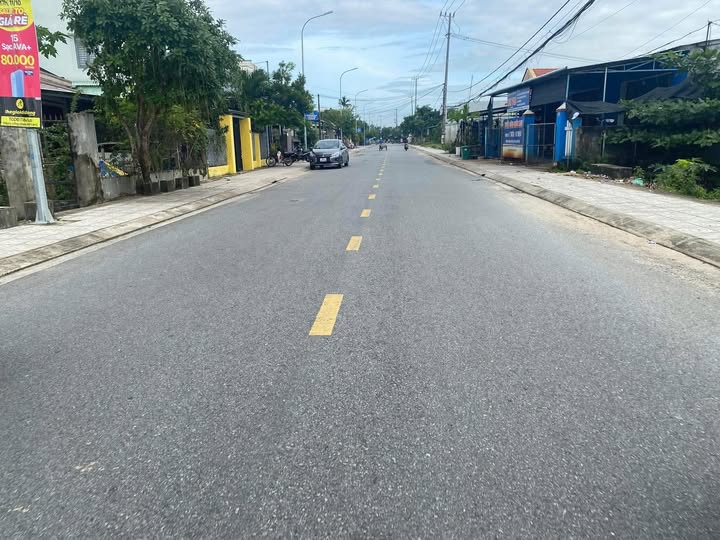 Bất động sản 2 mặt tiền tọa lạc tại vị trí đắc địa trên đường Nguyễn Thuật, thị trấn Hà Lam, Quảng Nam
