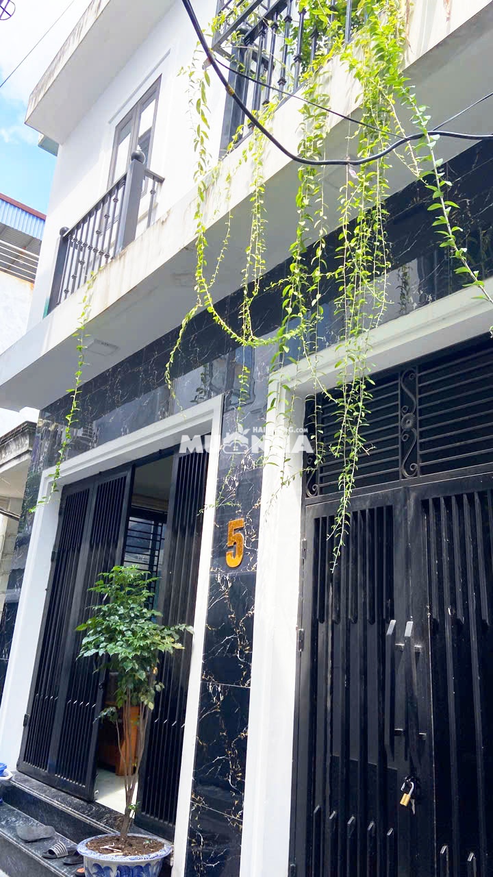 Nhà lô góc độc lập siêu xinh đang chờ chủ mới tại ngõ 112A Ngô Quyền, phường Máy Chai