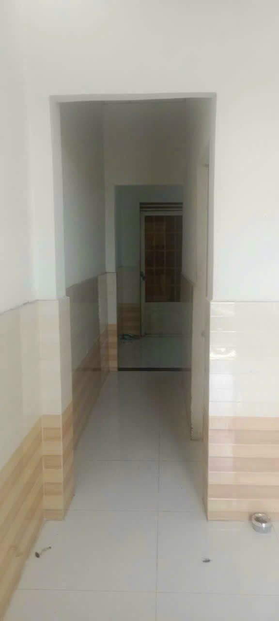 Nhà nguyên căn siêu xinh, sạch bong kin kít vừa trống sẵn sàng đón chủ mới.