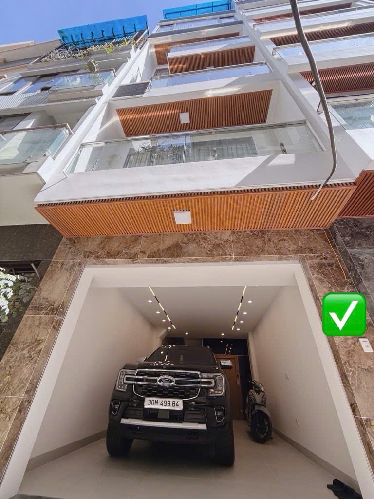 Ngôi nhà mơ ước tại Ngọc Thụy 7 tầng thang máy, đường 2 ô tô tránh, nội thất sang trọng