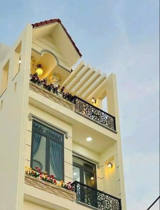 Nhà 4 tầng mới đẹp, mặt tiền đường Hồ Tri Tân, Phường Rạch Dừa, Vũng Tàu - 8.5 tỷ