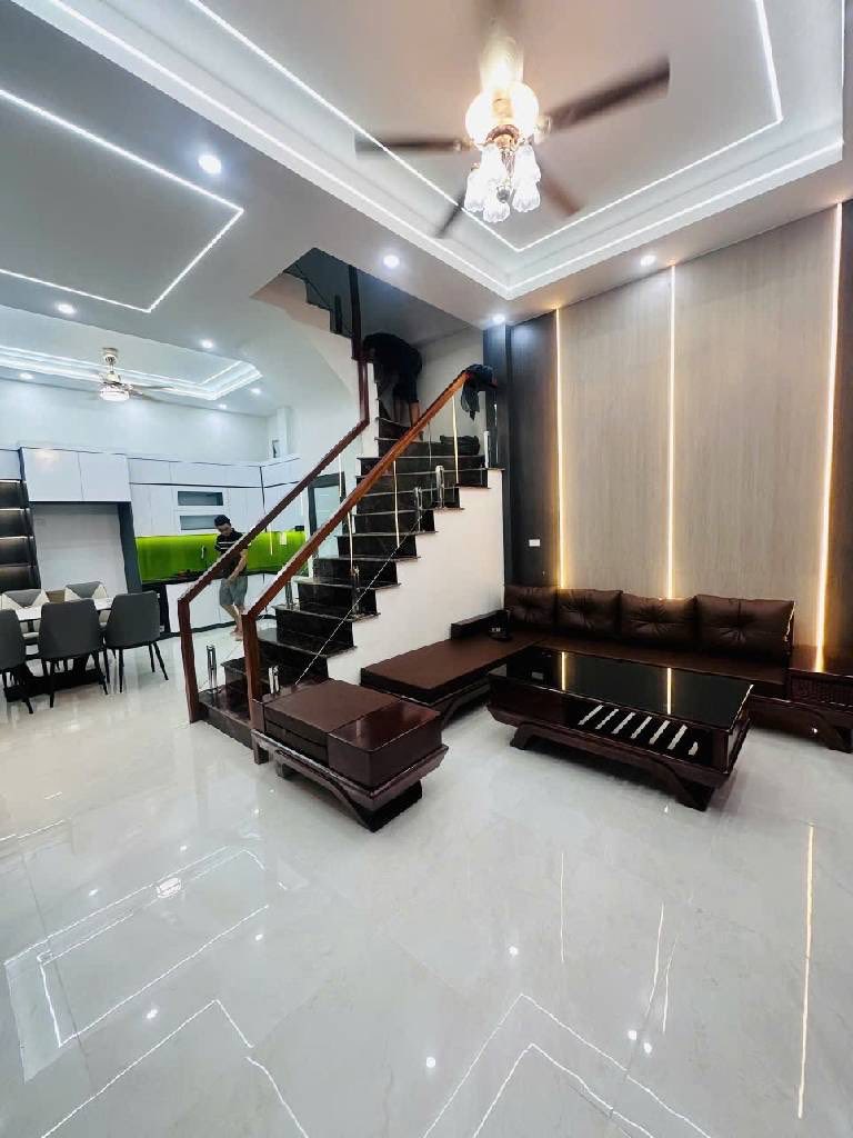 Nhà 5 tầng đẹp như khách sạn 5 sao, full nội thất cao cấp, ngõ nông gần phố Ba Đình