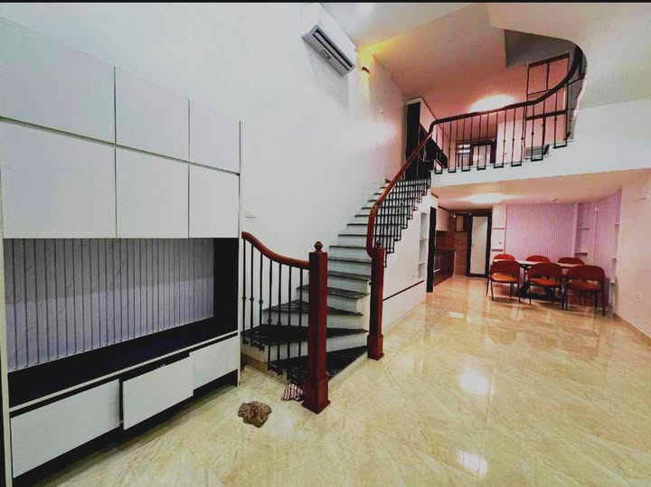 Nhà Tôn Đức Thắng - Diện tích khủng, gần ngõ ô tô, giá yêu thương