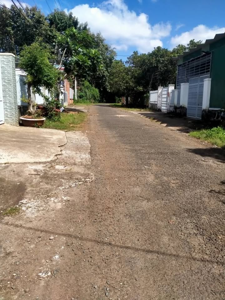 Đất vàng góc 2 mặt tiền - Đường nhựa thông thoáng - Giá hời 1.75 tỷ