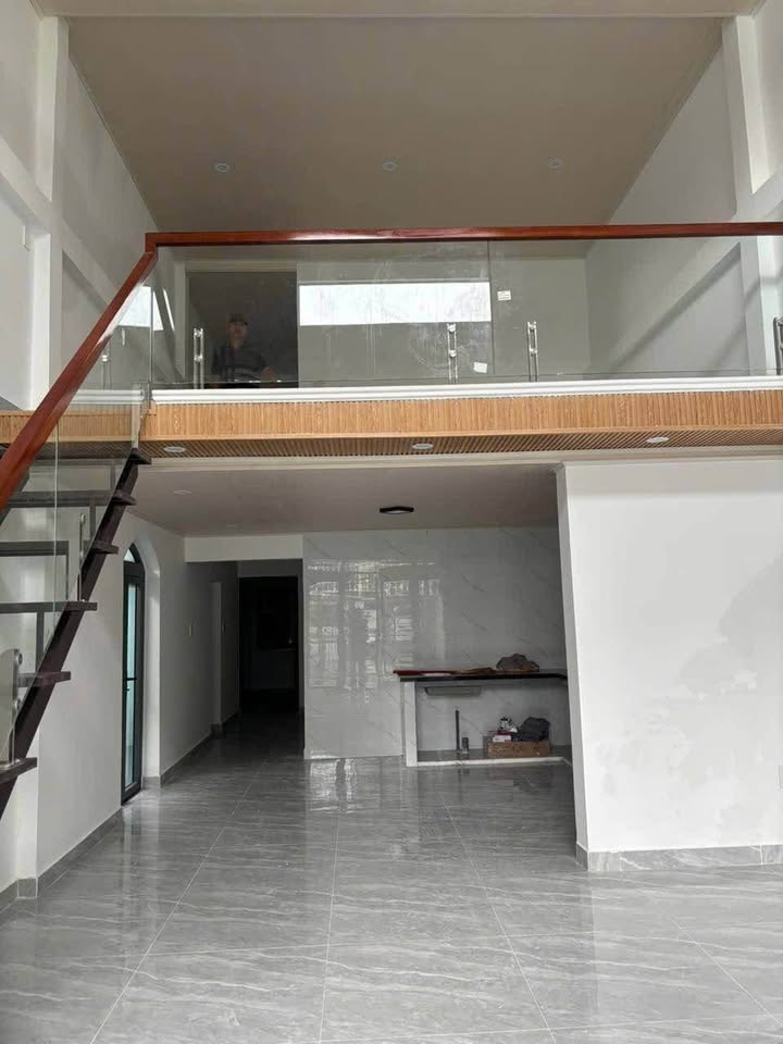 Nhà 1 mê lửng đúc 120m² K12 Trường Sơn, Đà Nẵng ô tô tới cổng