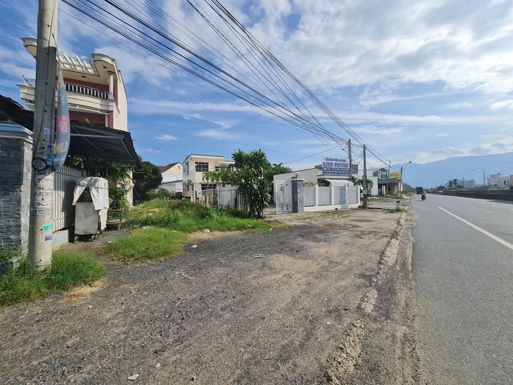 Bán đất mặt tiền quốc lộ 1A, phường Ninh Hà, 212m2, Kinh doanh tốt