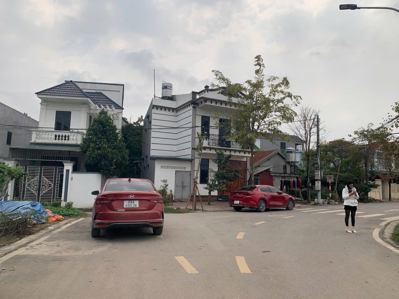 Bán đất 99m2 mặt tiền 5m tại Sông Lô, Vĩnh Phúc, gần khu phân lô