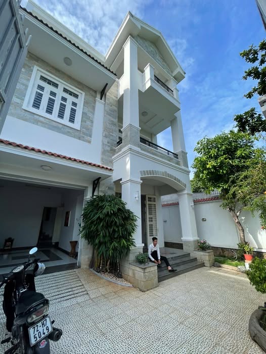 Chính chủ cần cho thuê biệt thự tọa lạc tại mặt tiền đường Võ Thị Sáu, Phường Thắng Tam